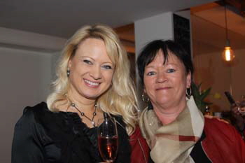 Dr. Angelika Honner und Gaby Deininger. Foto: Andrea Pollak
