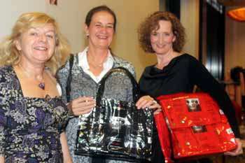 Angelika Mocciaro, Knstlerhaus Vizechefin, Anja Bever. Foto: Andrea Pollak
