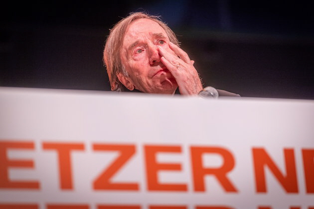 Gnter Netzer zeigte sich nach der Prsentation der Sonderausstellung tief gerhrt