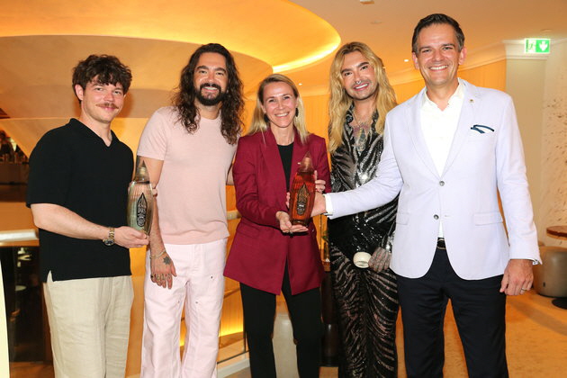Georg Listing, Tom Kaulitz, Barbara G�ttling (General Managerin Mandarin Oriental, Munich), Bill Kaulitz, Dominik G. Reiner (General Manager Mandarin Oriental Savoy, Zurich & Area Vice President)