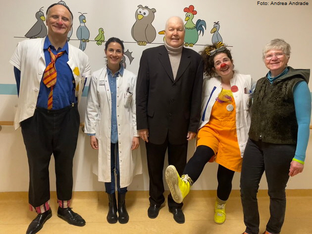 KlinikClown "Dr. Steffo", Dr. Ruth Chmiel, Willibald J. Riedmann, KlinikClown "Pomodoro", Johanna Riedmann. Foto: Andrea Andrade
